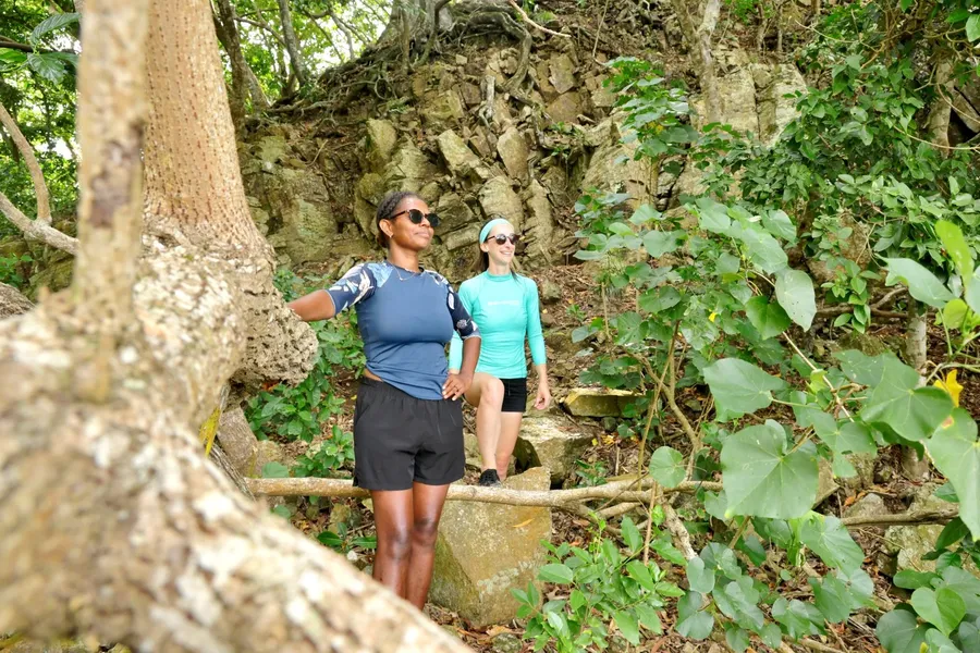 Guided Hike Vulai Island Malekula Maskelyne (3) SEB CREDIT VanuatuPocketGuide.com