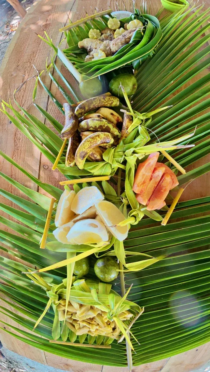 Havili Siliva Food Tropical Meal Picnic SE CREDIT WallisandFutunaPocketGuide.com