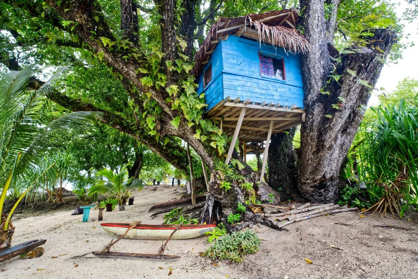 Hideaway Bungalows Treehouse 1 CREDIT VanuatuPocketGuide.com