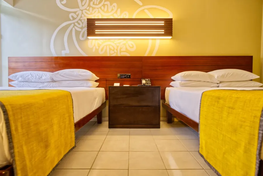 Holiday Inn (6 Family Room CREDIT VanuatuPocketGuide.com