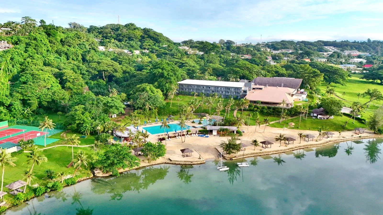 Holiday Inn SEB CREDIT VanuatuPocketGuide.com