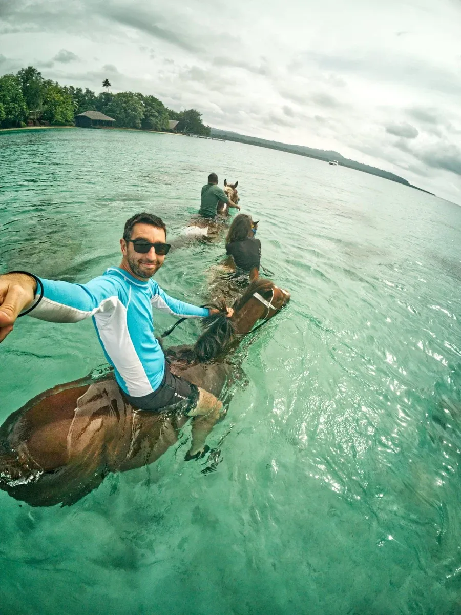 Horse Riding Ratua 1 CREDIT VanuatuPocketGuide.com