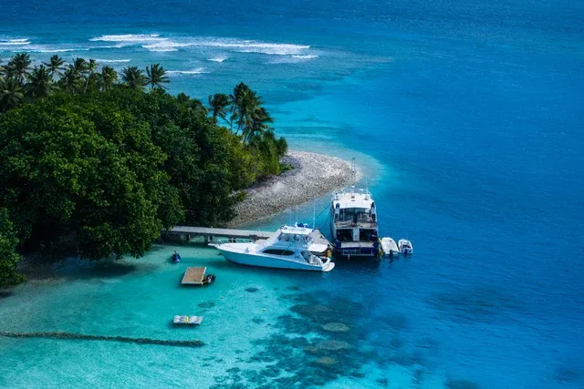 Indies Trader Beran Island Resort CREDIT Stu Gibson (35)