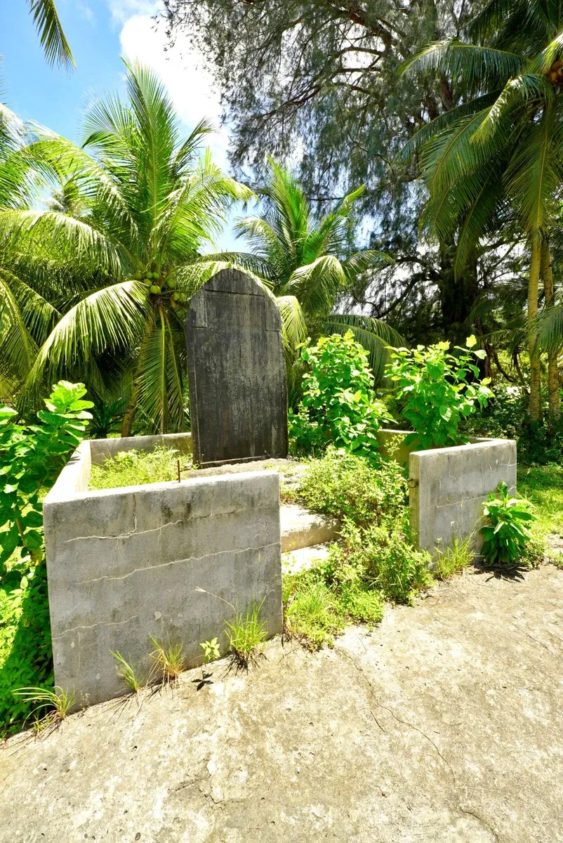 Japanese Typhoon Memorial (2) SEB CREDIT MarshallIslandsPocketGuide.com