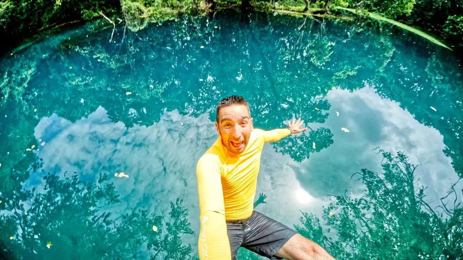 Jump Matevulu Blue Hole CREDIT VanuatuPocketGuide.com