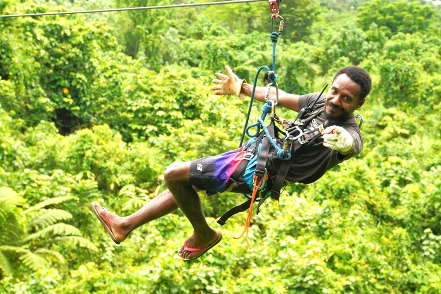 Jungle Zipline (3) CREDIT VanuatuPocketGuide.com