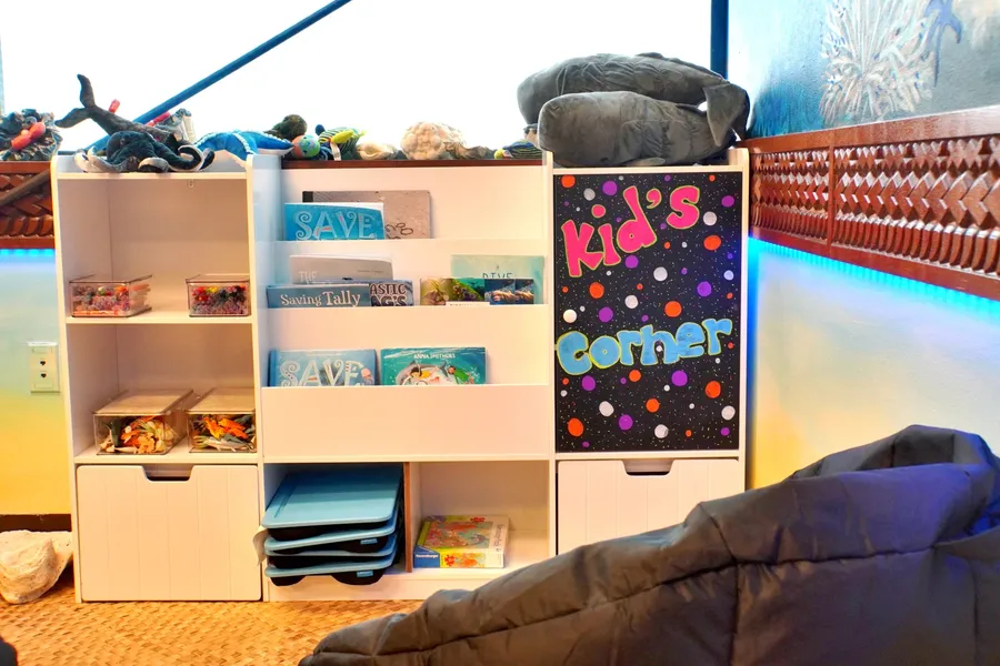 Kids Family Children National Park Visitor Centre CREDIT AmericanSamoaPocketGuide.com