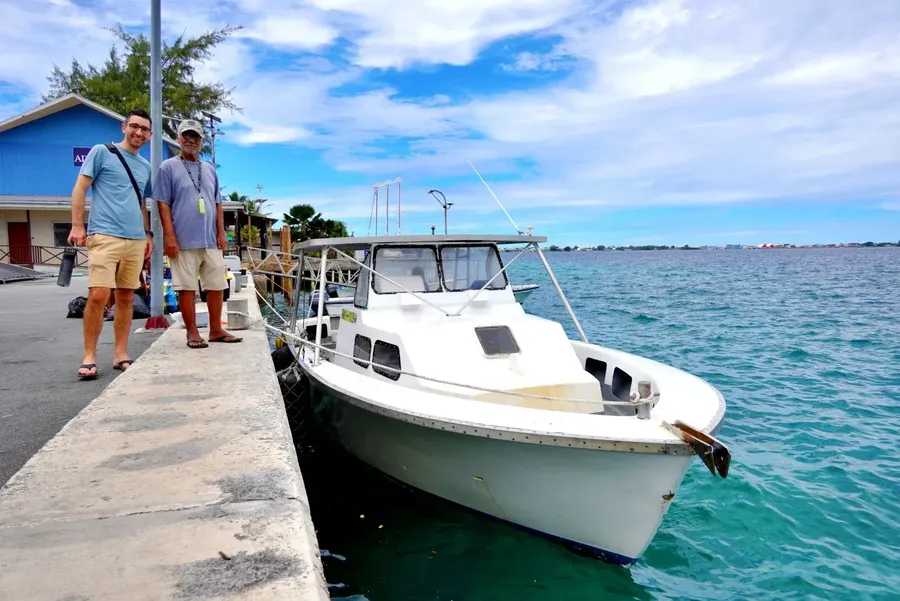 Kirtake Boat to Arno Transport (2) SEB CREDIT MarshallIslandsPocketGuide.com