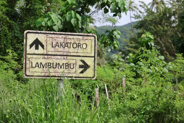 Lakatoro Lambubu Road Sign Directions Distances BNCC CREDIT VanuatuPocketGuide.com