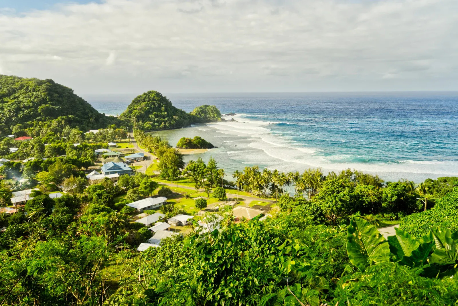 Landscape Amanave Tutuila Village CREDIT AmericanSamoaPocketGuide.com