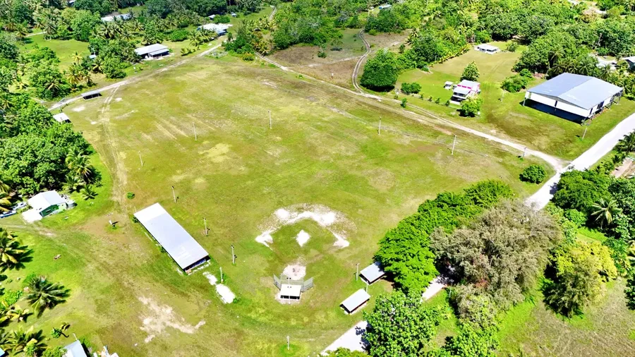 Laura Ball Park Sports (2) SEB CREDIT MarshallIslandsPocketGuide.com