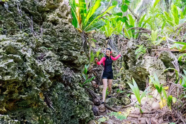 Laura Hike Makatea CREDIT cookislandspocketguide.com