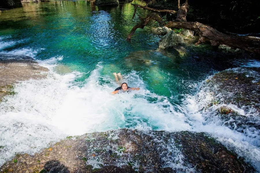 Lavanua Tours & Transfers Half Day Tour