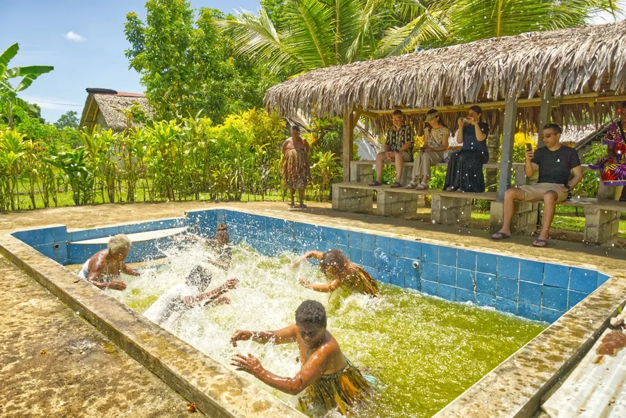 Leweton Water Dance culture 1 CREDIT VanuatuPocketGuide.com