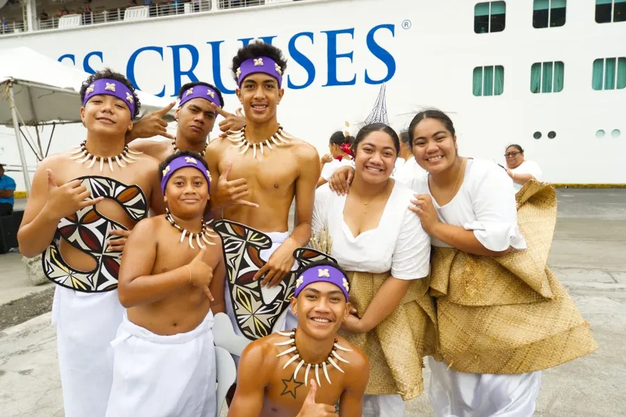 Local Culture People Cruise 6 CREDIT AmericanSamoaPocketGuide.com