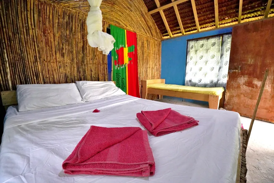 Lonnoc Ocean View Bungalows (1) CREDIT VanuatuPocketGuide.com