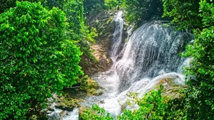 Losinwei Waterfall Malekula (1) CREDIT VanuatuPocketGuide.com