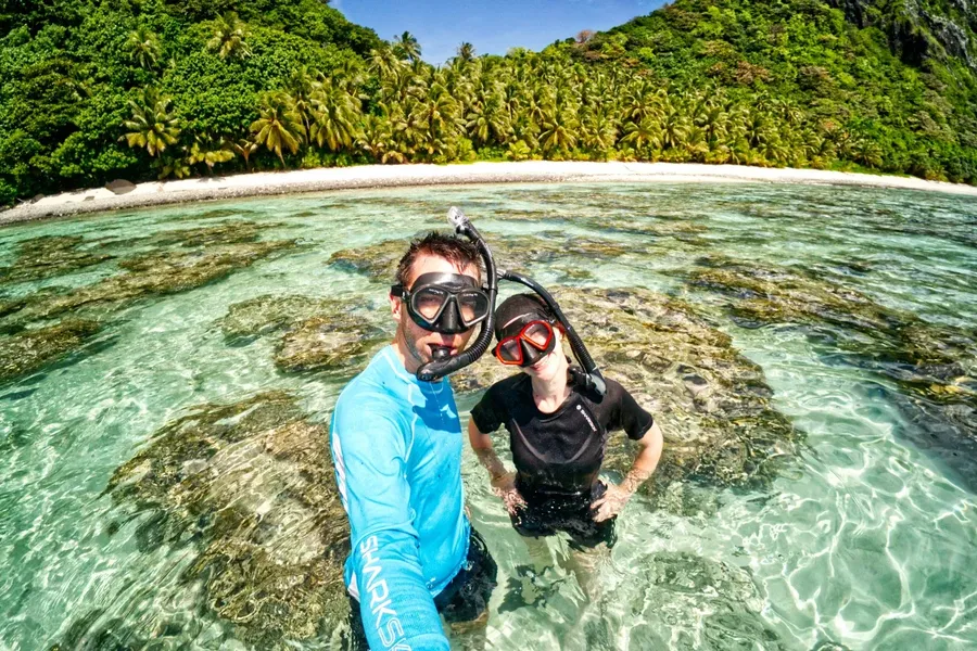 Mafafa Beach Couple Snorkel Selfie Manu'a CREDIT AmericanSamoaPocketGuide.com