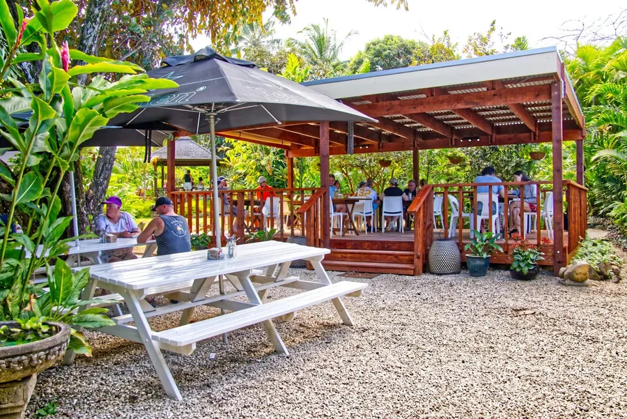 Maire Nui Gardens Cafe (3) CREDIT CookIslandsPocketGuide.com