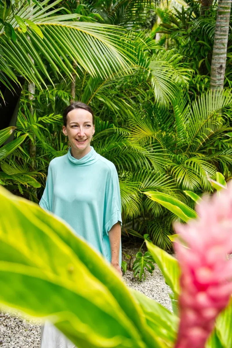 Maire Nui Gardens Laura 1 CREDIT CookIslandsPocketGuide.com