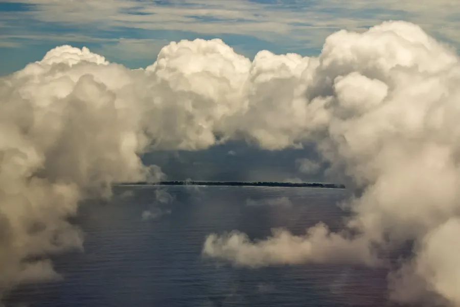 Majuro Atoll Weather Flight (3) CREDIT MarshallIslandsPocketGuide.com