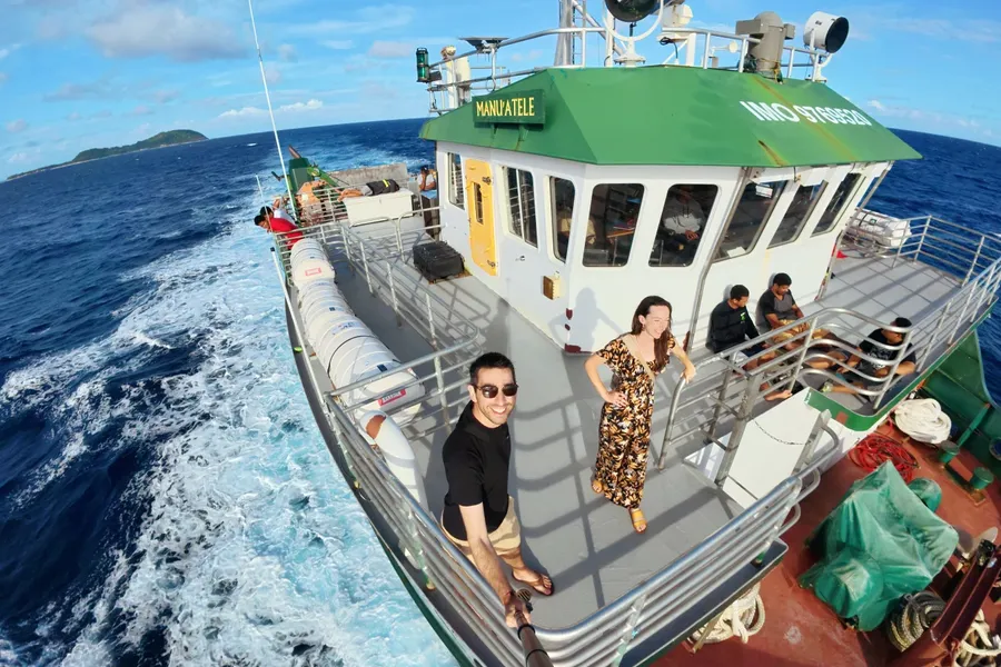 Manu'atele Manuatele Ferry Transport Couple CREDIT AmericanSamoaPocketGuide.com