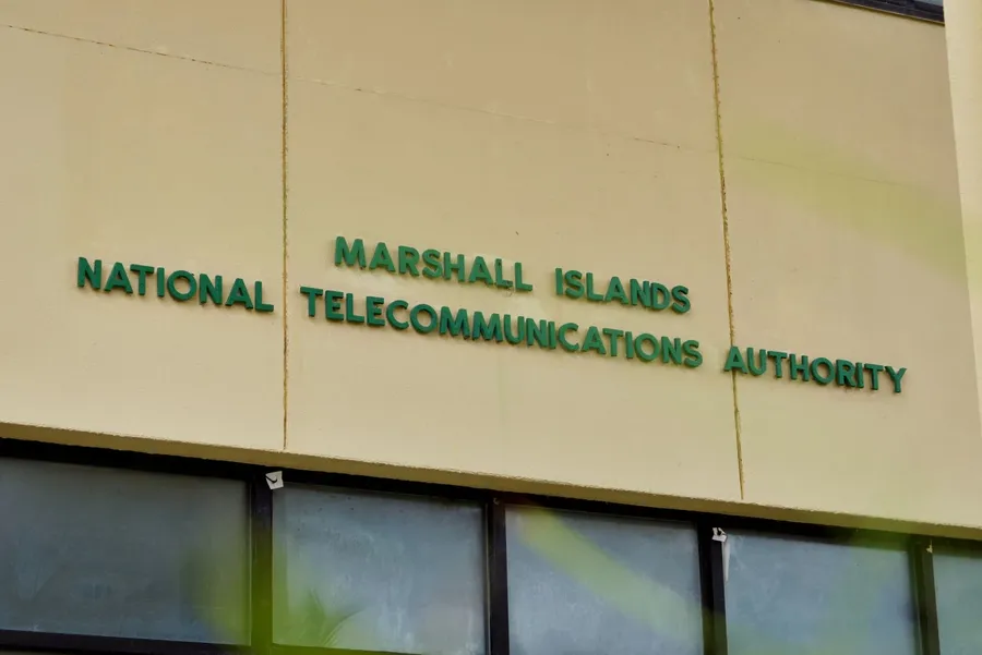 Marshall Islands National Telecommunications Authority SIM Phone (3) SE CREDIT MarshallIslandsPocketGuide.com
