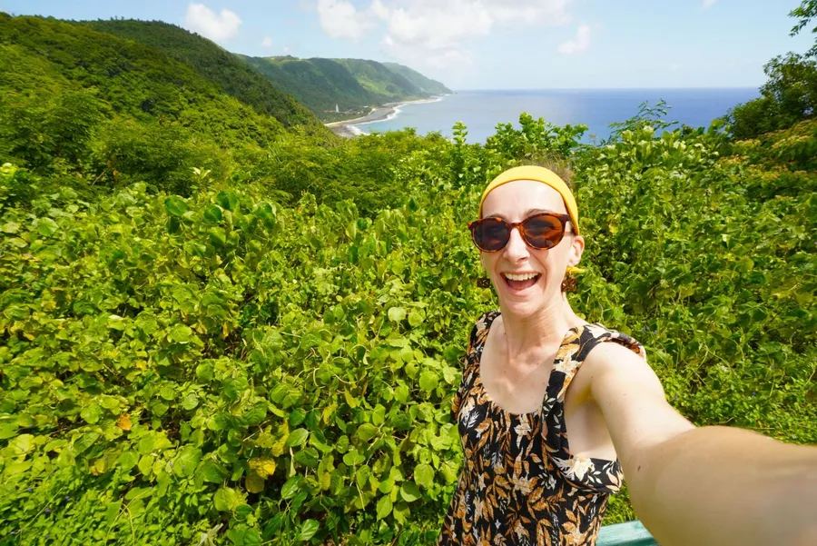 Mataki'uvea Lookout Selfie Couple (2) BNCC CREDIT WallisandFutunaPocketGuide.com
