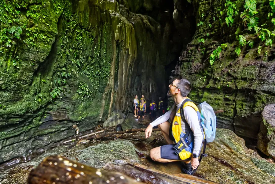 Millennium Cave 2 CREDIT VanuatuPocketGuide.com