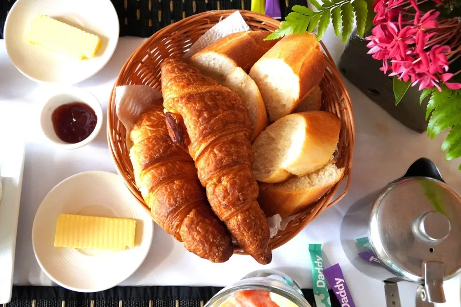 Moana Hou Breakfast Food Croissant (1) BNCC CREDIT WallisandFutunaPocketGuide.com