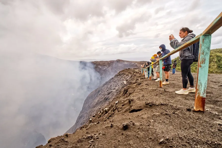 Mt Yasur Tanna Volcano Tour (6.6) CREDIT VanuatuPocketGuide.com