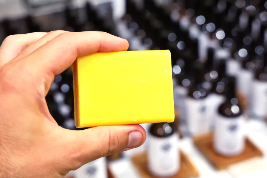 Noanoa Gift Shop Souvenir Soap Oil (2) CUNL CREDIT VanuatuPocketGuide.com