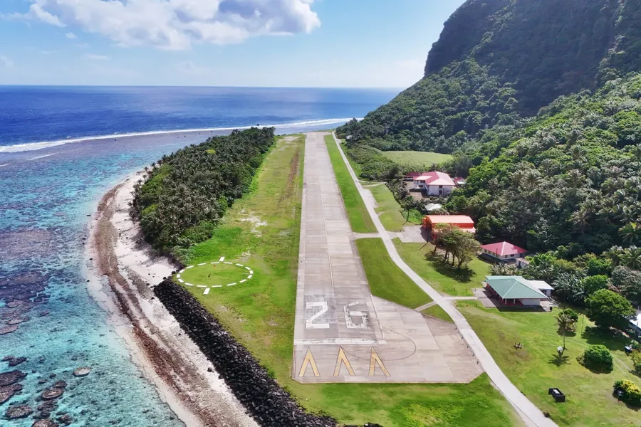 Ofu Airport Runway (2) CREDIT AmericanSamoaPocketGuide.com