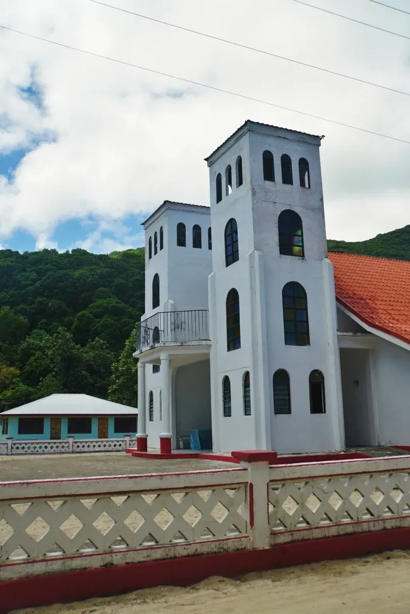 Ofu Church CREDIT AmericanSamoaPocketGuide.com