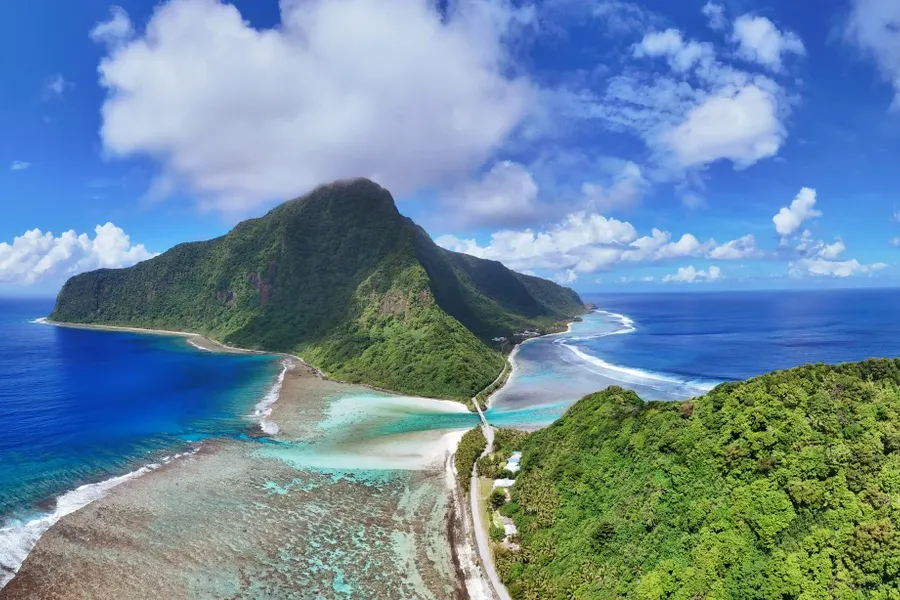 Ofu Olosega Asaga Bridge Landscape Manu'a Road (2) CREDIT AmericanSamoaPocketGuide.com