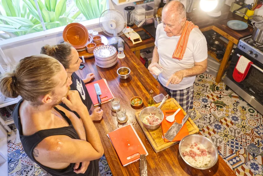 Papaya Villa Cooking Class 2 CREDIT VanuatuPocketGuide.com
