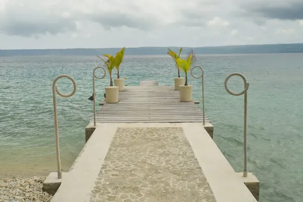 Paradise Cove Waterfront Wedding Jetty CREDIT VanuatuPocketGuide.com