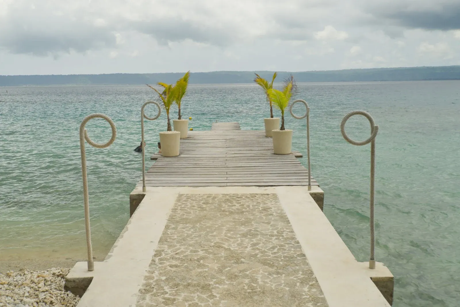 Paradise Cove Waterfront Wedding Jetty CREDIT VanuatuPocketGuide.com