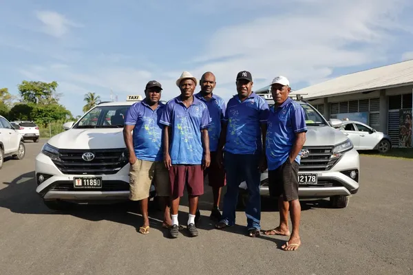 Pekoa Airport Taxi Association Santo (1) BNCC CREDIT VanuatuPocketGuide.com