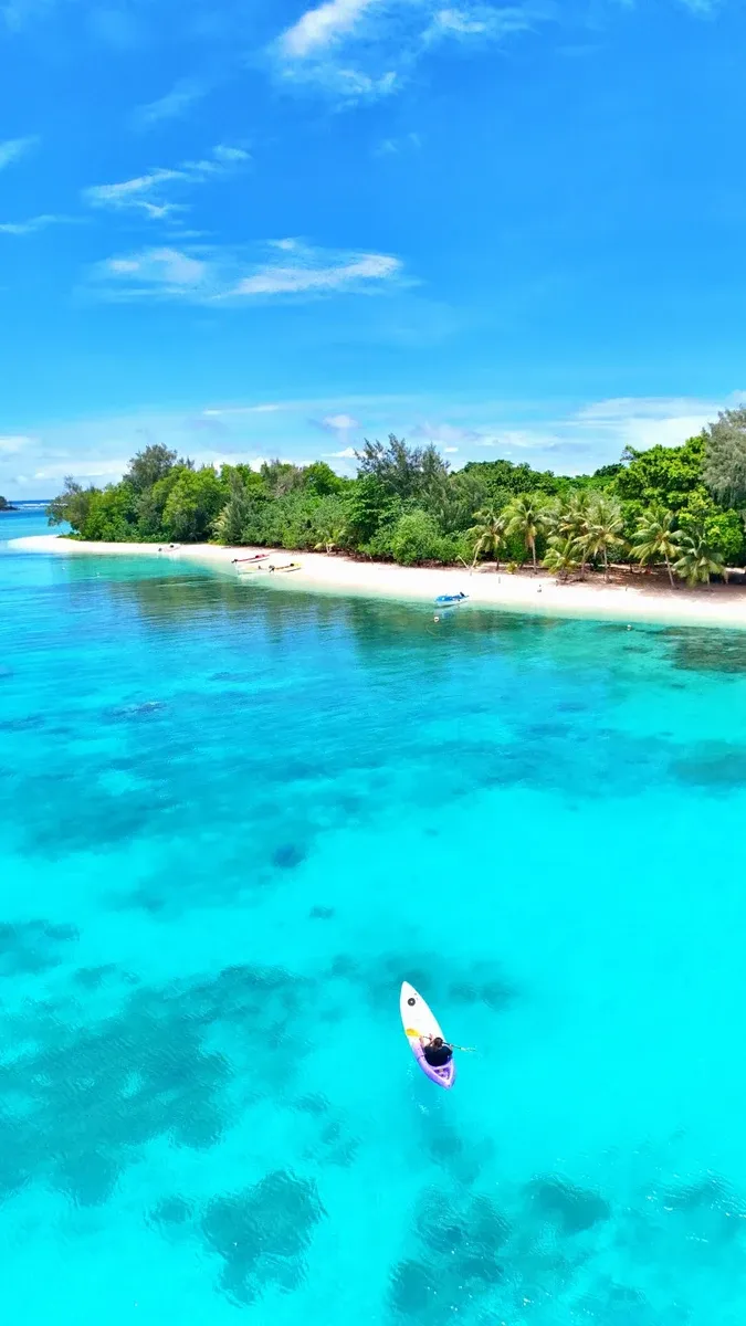 Pele Inok's Kayak Landscape Weather (1) CREDIT VanuatuPocketGuide.com