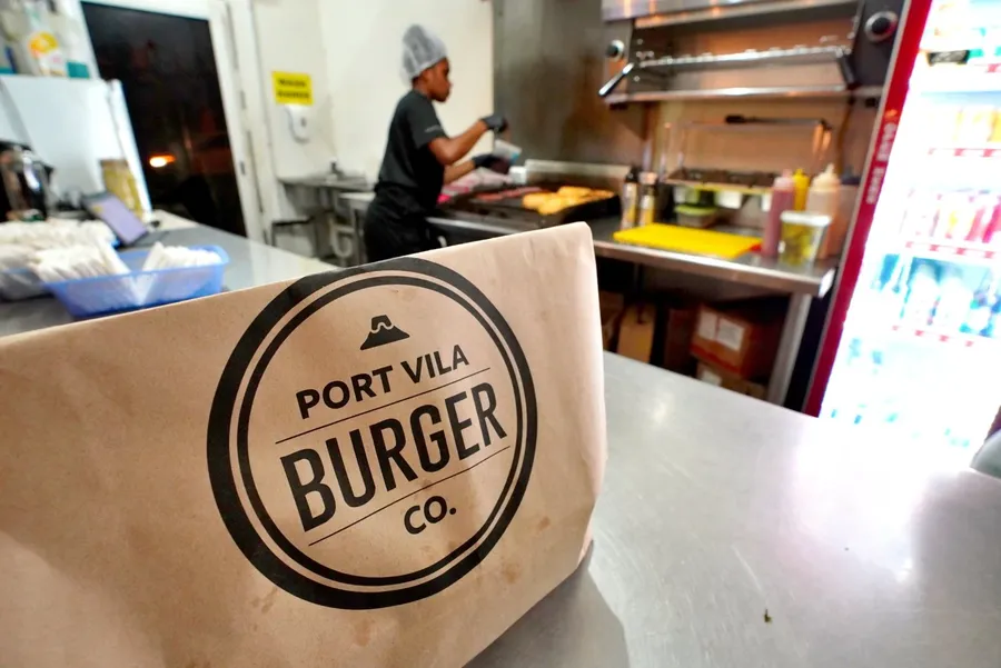 Port Vila Burger Co (2) CREDIT VanuatuPocketGuide.com