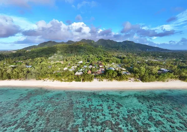 Rarotonga Landscape Beach 4 CREDIT cookislandspocketguide.com