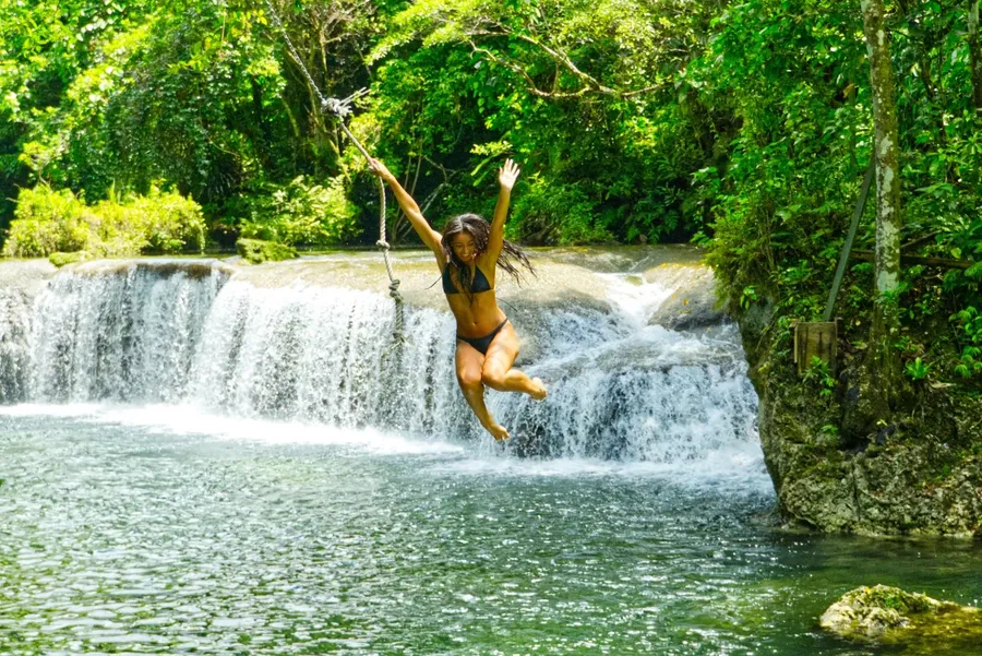 Rarru Cascades Waterfall Rope CREDIT VanuatuPocketGuide.com