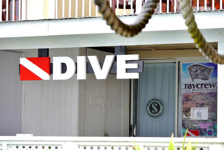 Raycrew Dive Scuba SEB CREDIT MarshallIslandsPocketGuide.com