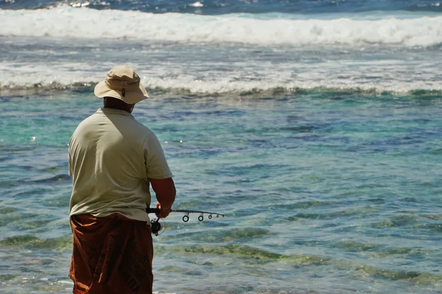 Reef Fishing CREDIT AmericanSamoaPocketGuide.com