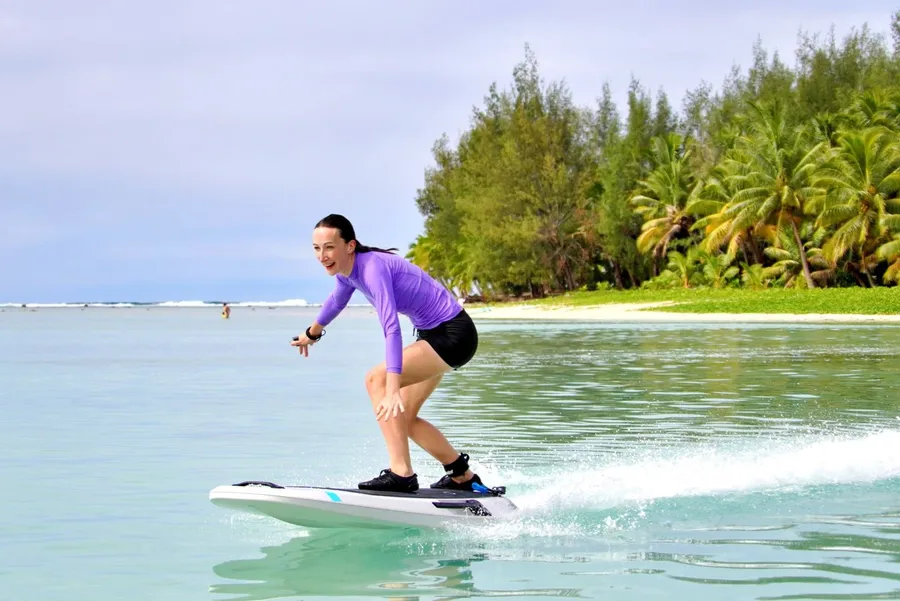 Reef Riders Raro Surf (2) SEB CREDIT CookIslandsPocketGuide.com