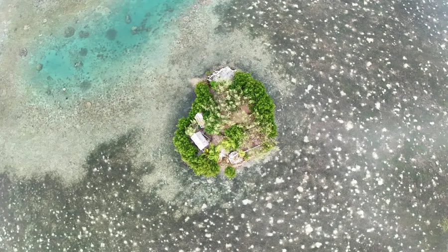 Ringi Te Suh Conservation Island Landscape Clams (1) IC&C CREDIT VanuatuPocketGuide.com
