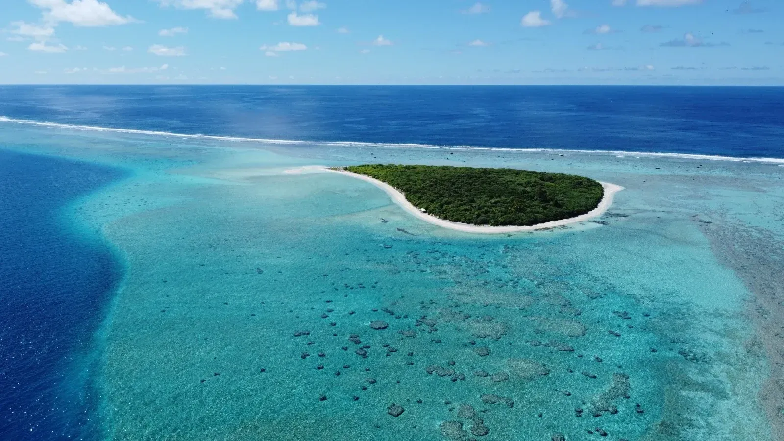 Rose Island Drone CREDIT American Samoa Visitors Bureau