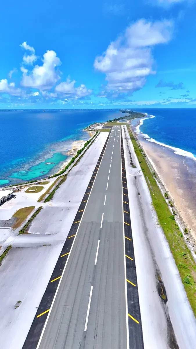 Runway Airport (2) SEB CREDIT MarshallIslandsPocketGuide.com