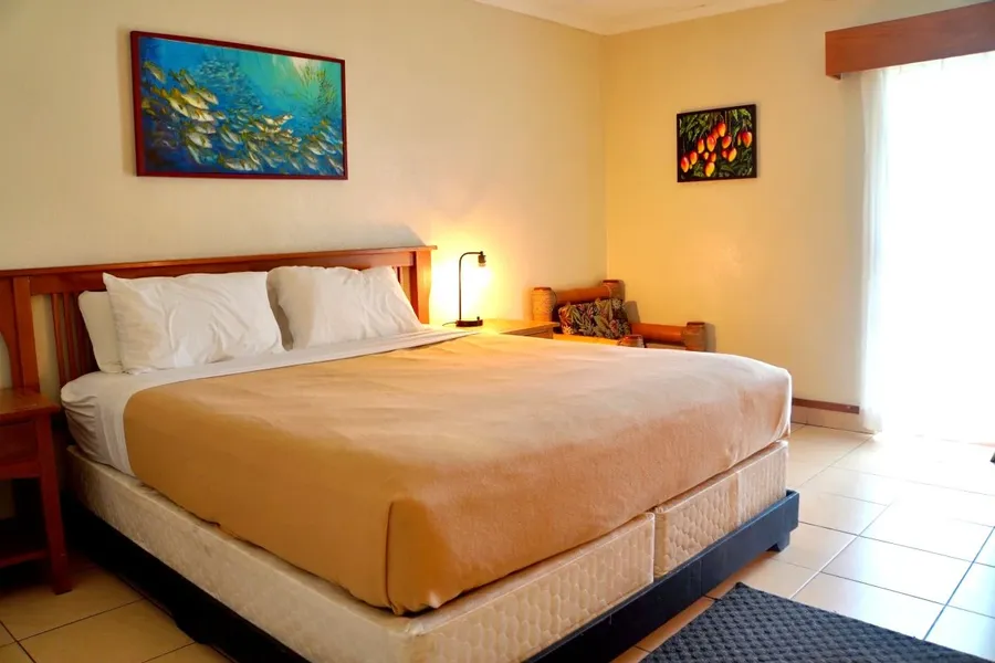 Sadie's By The Sea Hotel Room (2) CREDIT AmericanSamoaPocketGuide.com